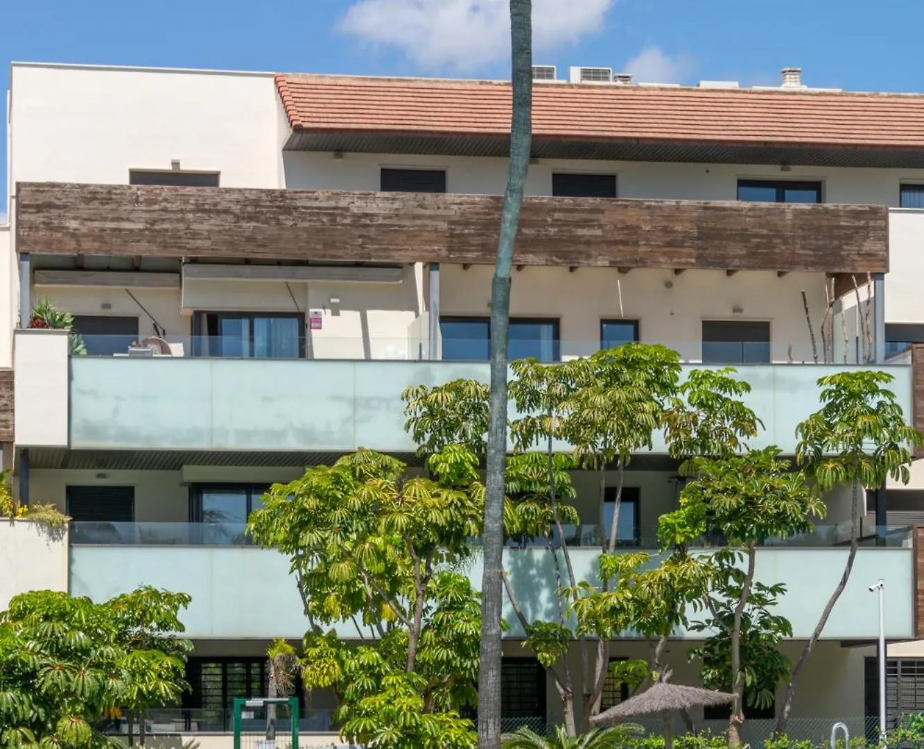 公寓 埃斯特波纳Residencial Hoyo 19公寓 西班牙